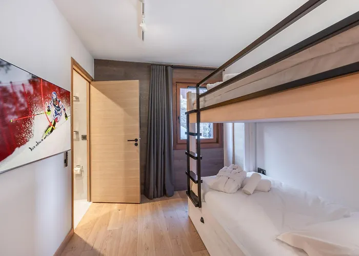 De Charme A 1650 Avec Sauna - Fr-1-563-139 *