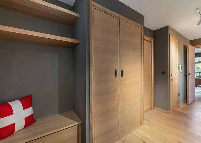 De Charme A 1650 Avec Sauna - Fr-1-563-139